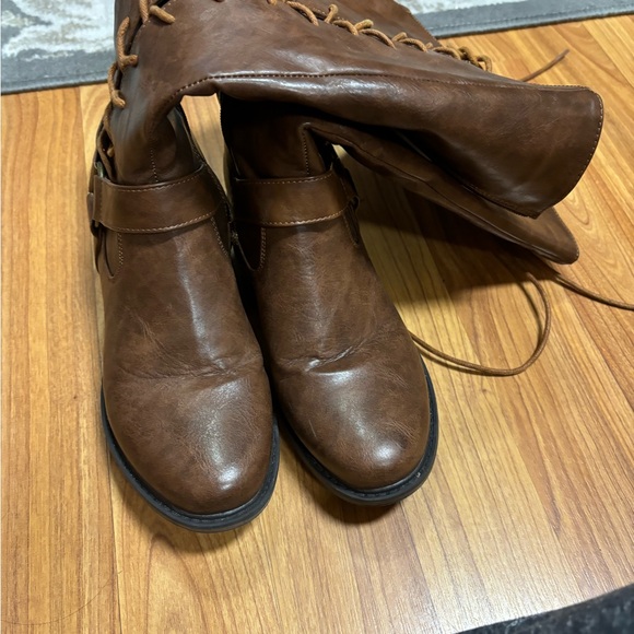 Boots - Picture 1 of 2